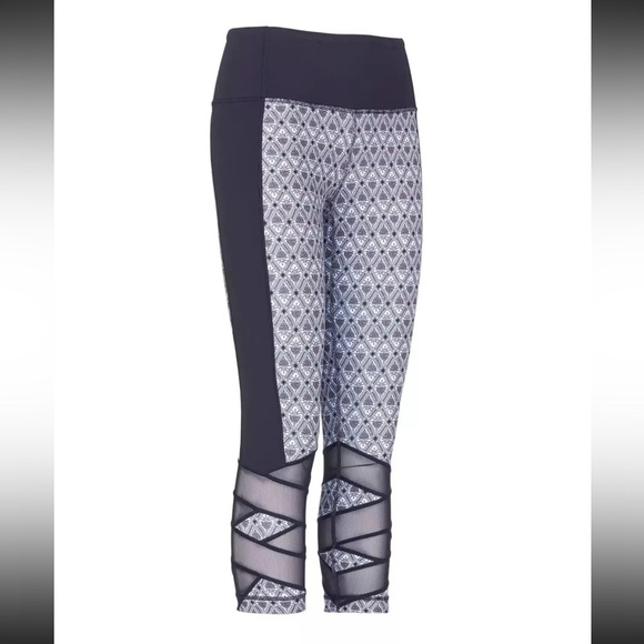Athleta Print Mantra Capri with Mesh Details Leggings size XS - Picture 3 of 8